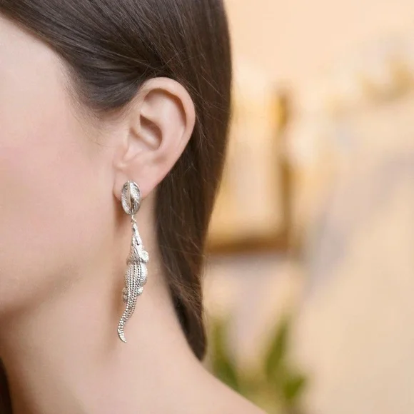 Croc Hornback Dangle Earrings In Silver - Picture 2 of 2